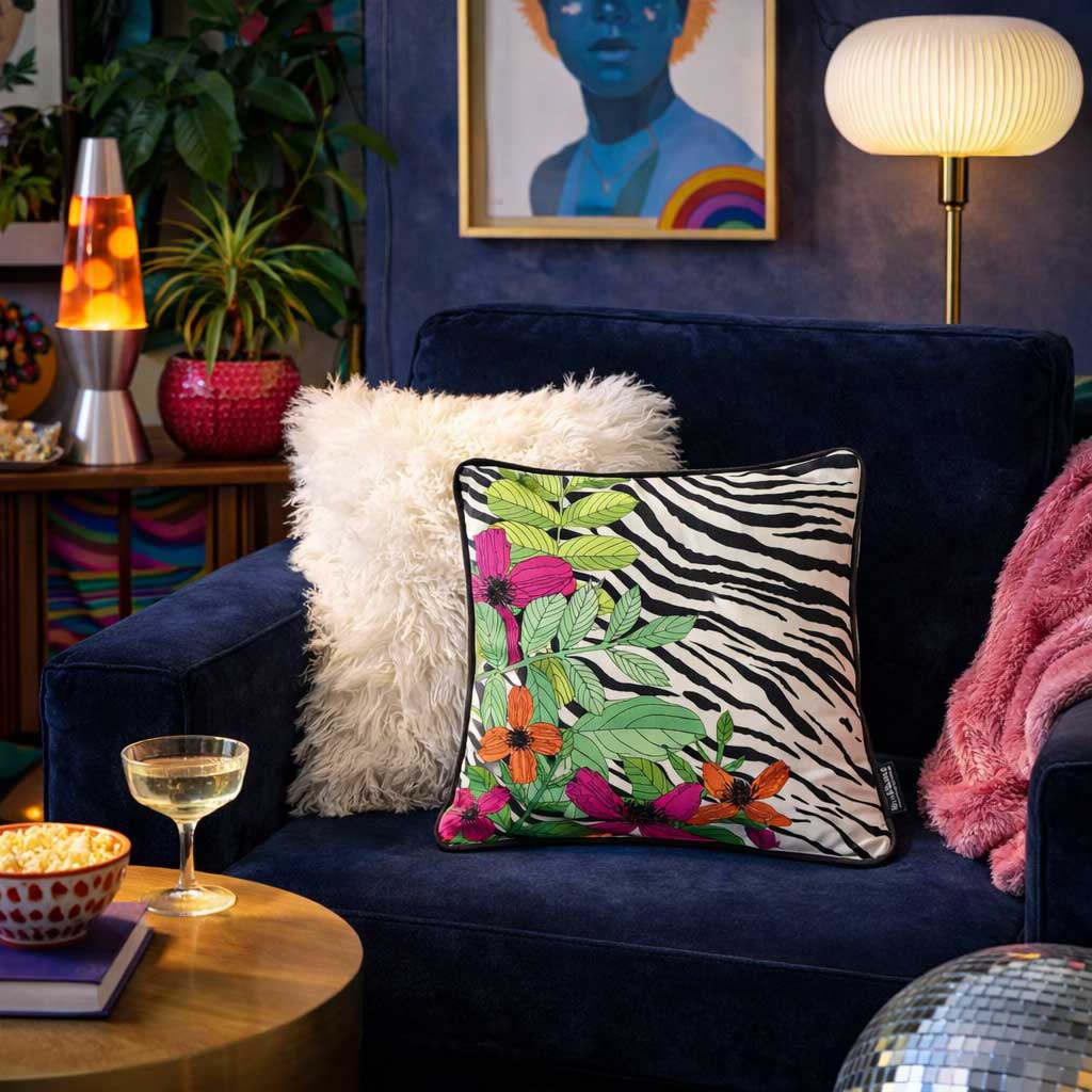 INDOOR CUSHIONS