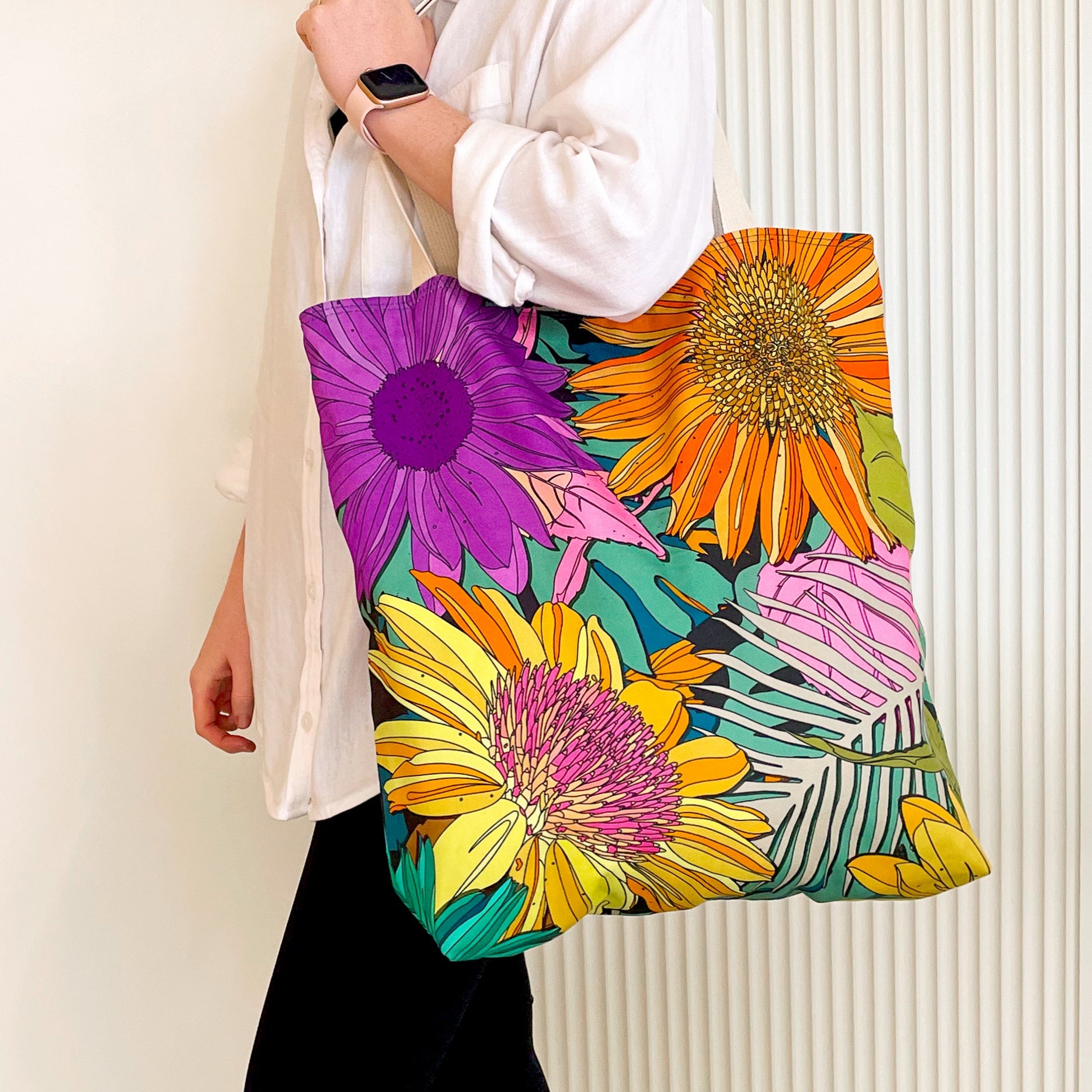 TOTE BAGS